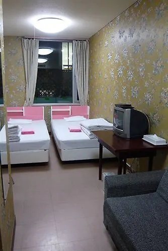 Hostel Hotel Houshi Kaikan Tokyo Japan